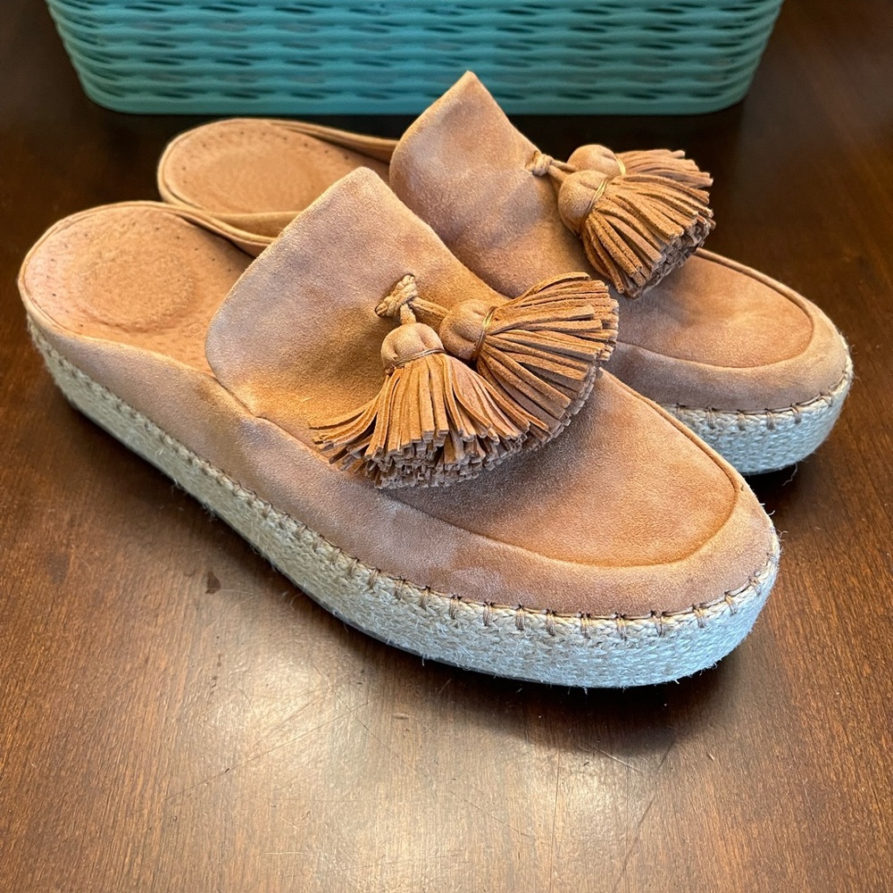 Gentle Souls by Kenneth Cole Women's Rory Espadrille - Picture 2 of 8
